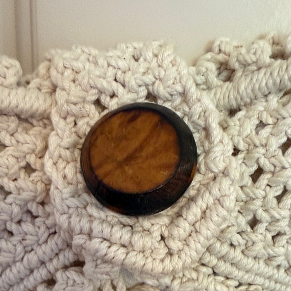 Cream Crochet Shoulder Bag - Picture 3 of 9